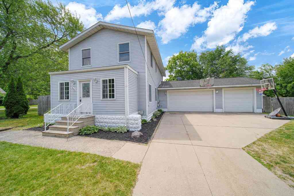 Homes For Sale - 825 Gerald Avenue <br/> Jackson, MI 49203
