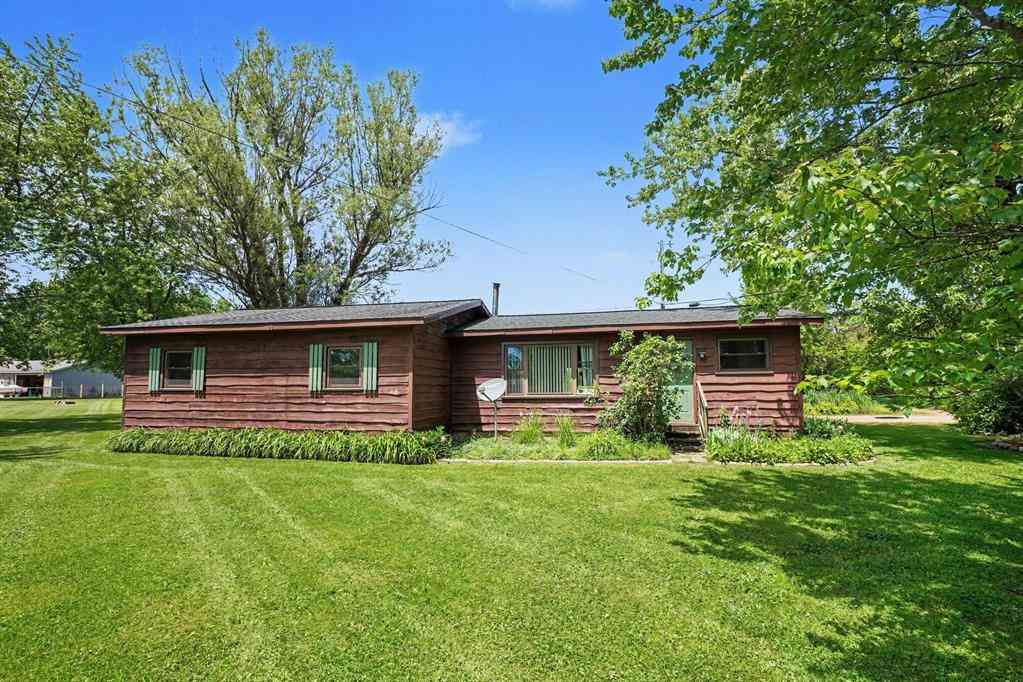 Homes For Sale - 47920 42nd Street <br/> Paw Paw, MI 49079