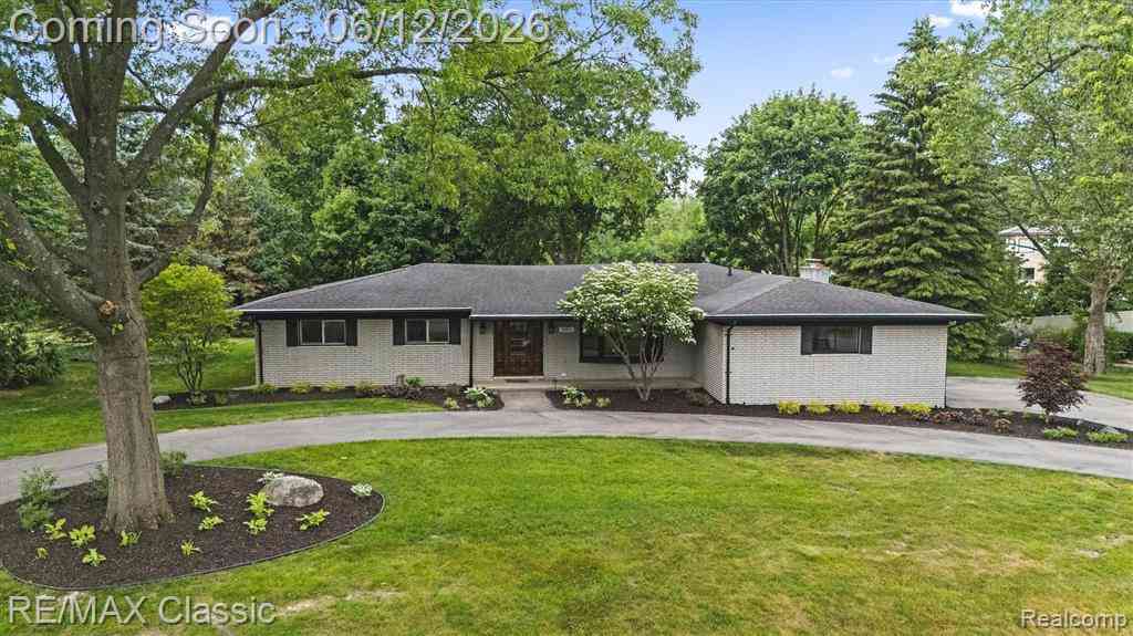 Homes For Sale - 12901 Drury Lane <br/> Wayne County, Plymouth, MI 48170