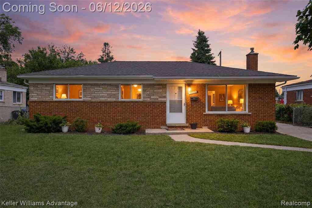 Homes For Sale - 25506 Virginia Drive <br/> Warren, MI 48091