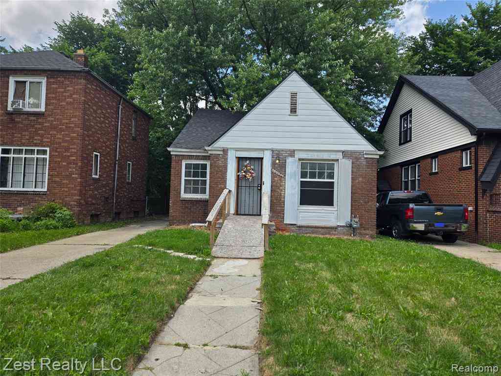 Homes For Sale - 12055 Nashville Street <br/> Detroit, MI 48205