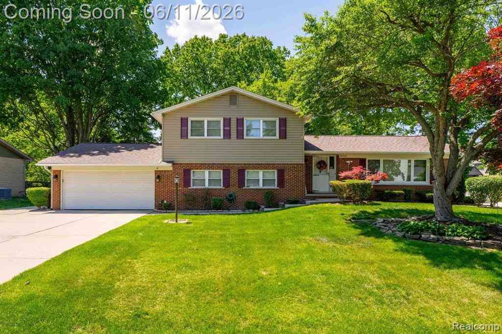 Homes For Sale - 36521 Gloucester Drive <br/> Clinton Township, MI 48035
