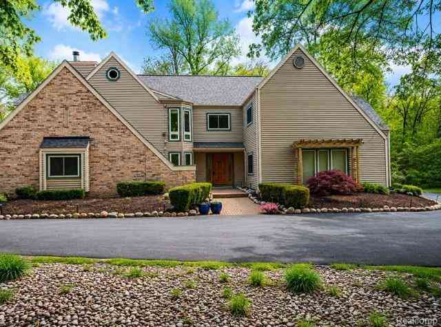 Homes For Sale - 4790 Meridian Road <br/> Ingham County, Williamston, MI 48895