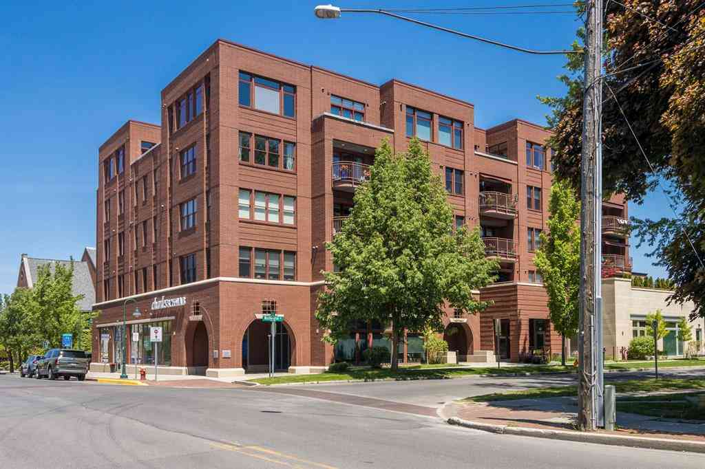 Condo For Sale - 215 Washington Street <br/> Traverse City, MI 49684