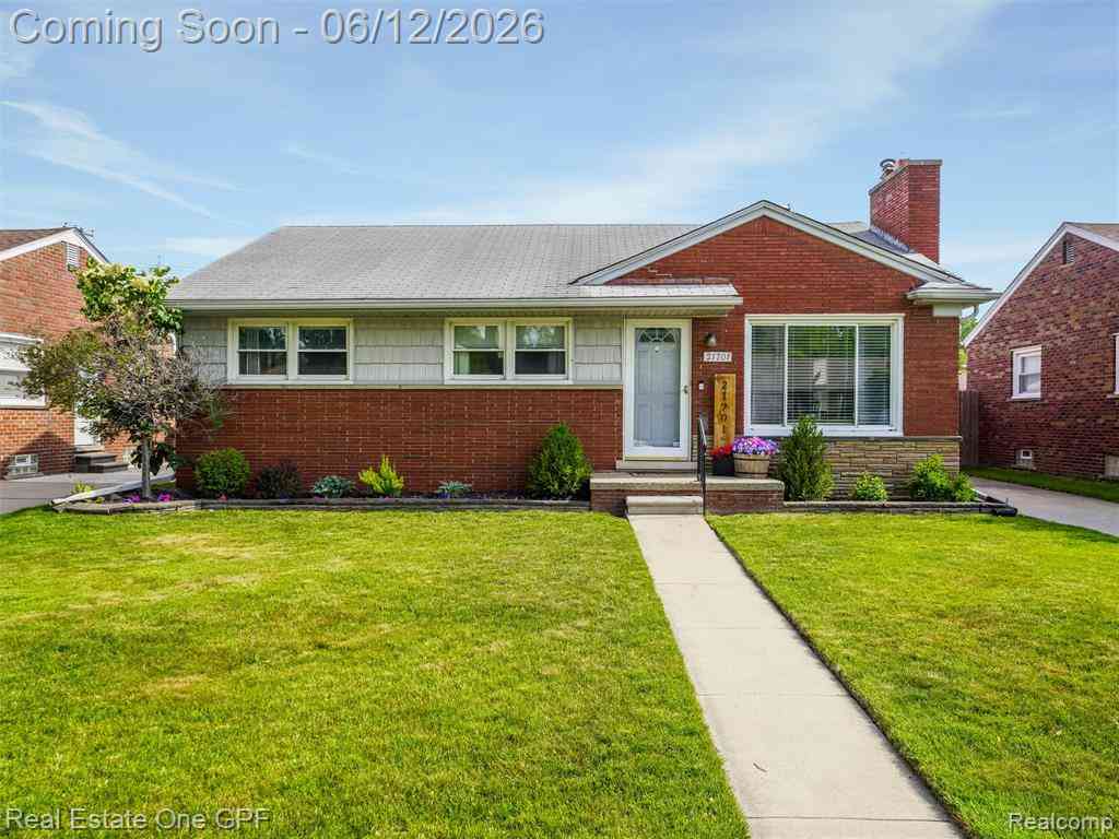 Homes For Sale - 21701 Chalon Street <br/> Saint Clair Shores, MI 48080