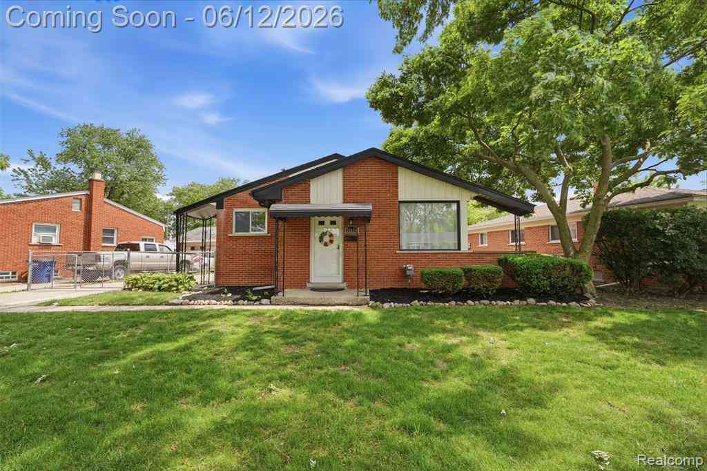 Homes For Sale - 32638 Judy Drive <br/> Westland, MI 48185