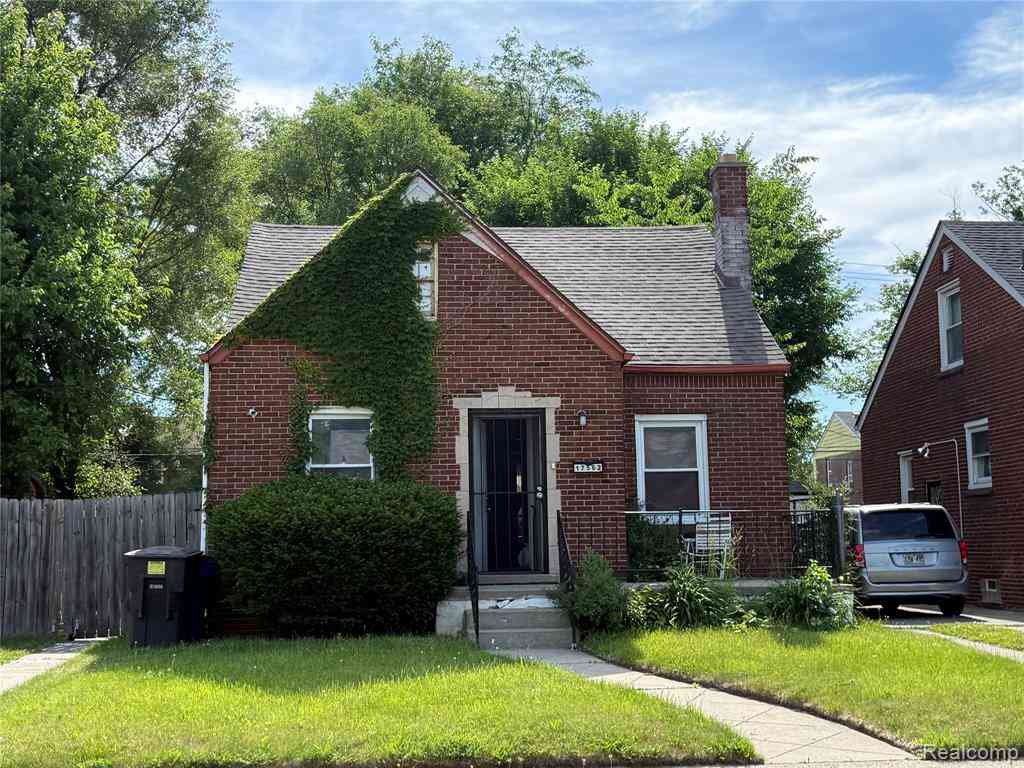 Homes For Sale - 17562 Mansfield Street <br/> Wayne County, Detroit, MI 48235