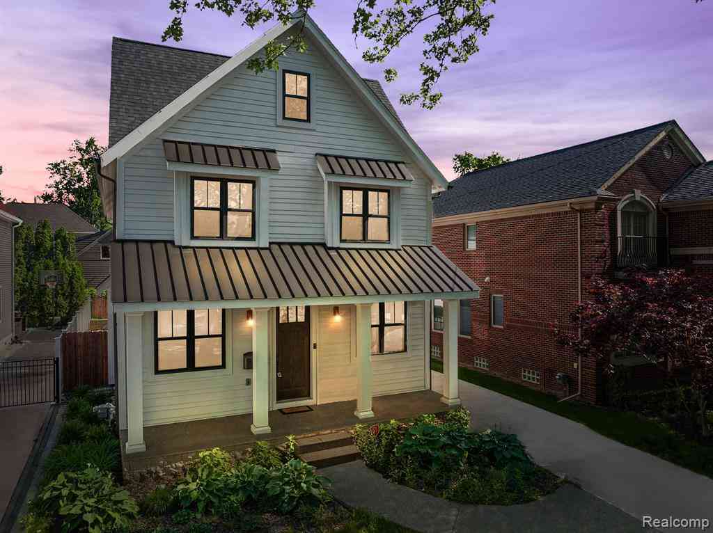 Homes For Rent - 811 Smith Avenue <br/> Birmingham, MI 48009