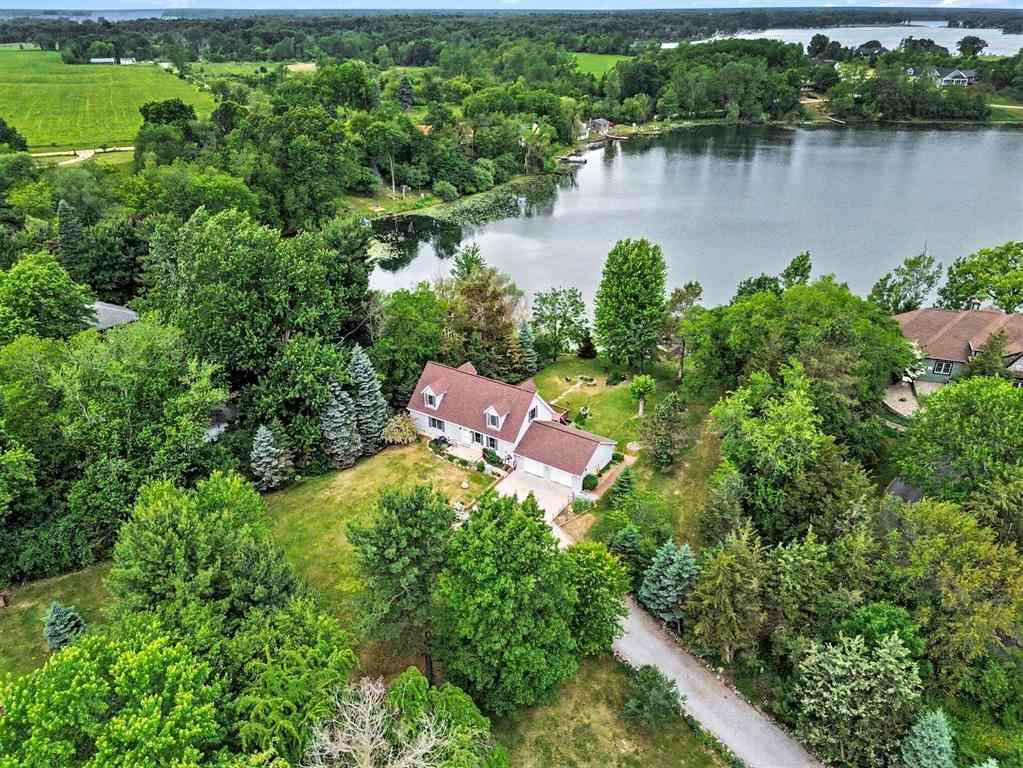 Homes For Sale - 10130 Emerald Court <br/> Brooklyn, MI 49230