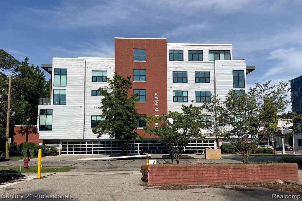 Condo For Sale - 100 N Center Street  #306<br/> Royal Oak, MI 48067