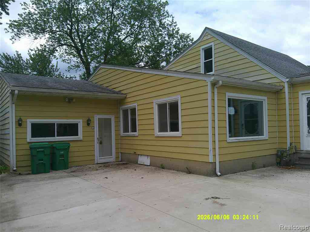 Homes For Sale - 30925 Block Street <br/> Wayne County, Garden City, MI 48135
