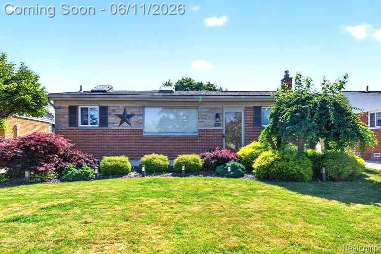 Homes For Sale - 16627 Mccann Street <br/> Southgate, MI 48195