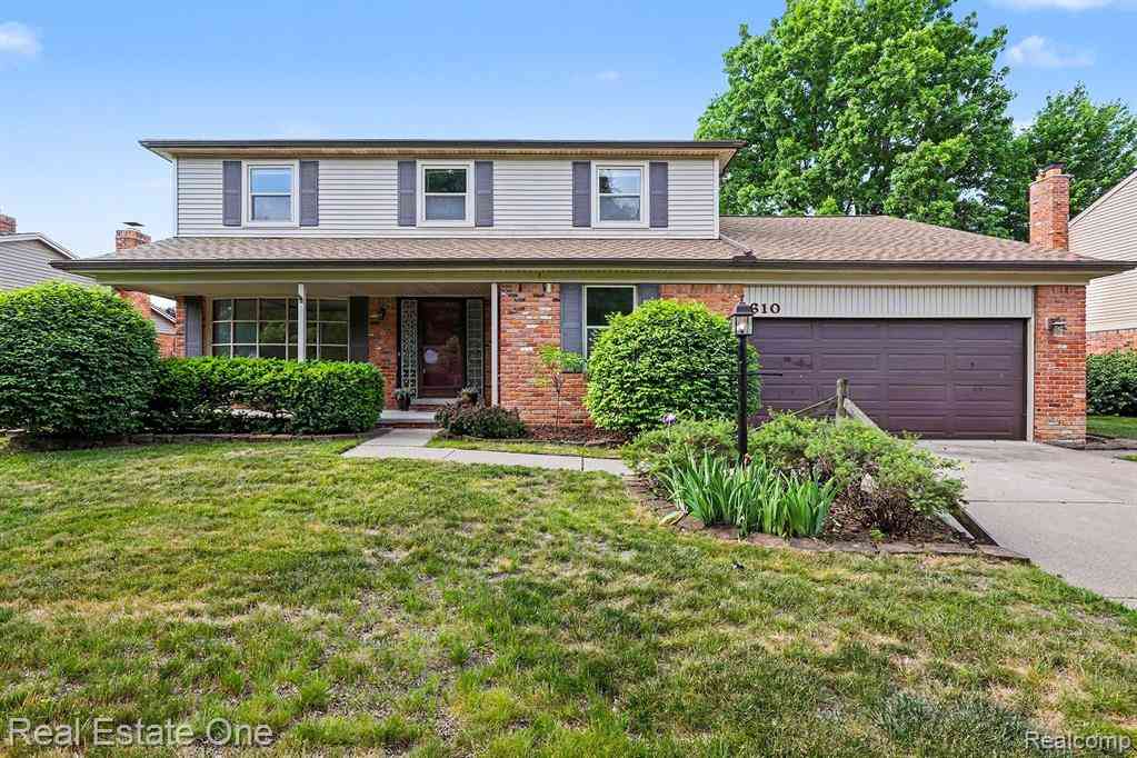 Homes For Sale - 610 Thurber Drive <br/> Troy, MI 48085