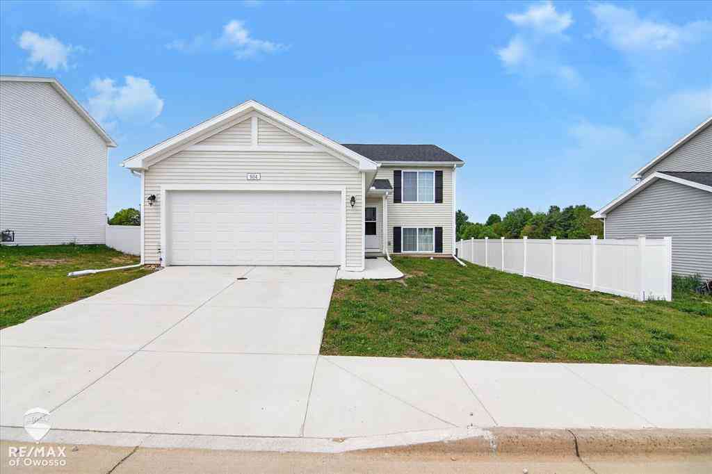 Homes For Sale - 604 Muirfield Drive <br/> Eaton County, Eaton Rapids, MI 48827