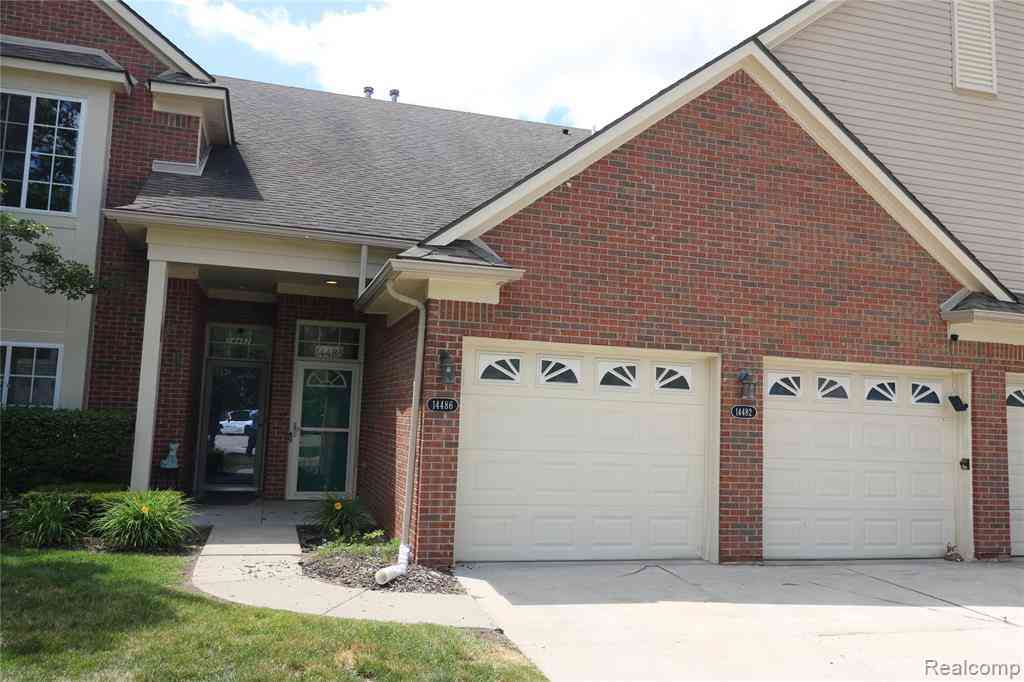 Condo For Sale - 14486 Shadywood Drive <br/> Sterling Heights, MI 48312