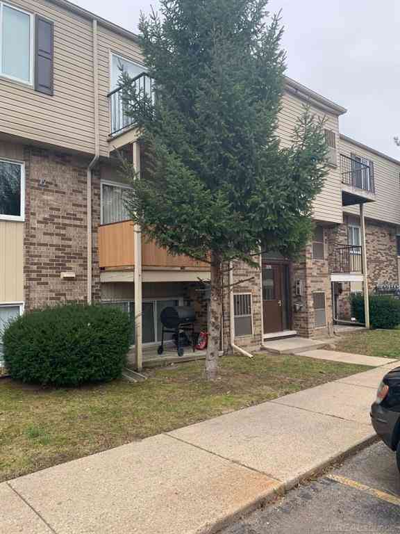 Condo For Rent - 38290 Fairway #148a Court <br/> Clinton Township, MI 48038