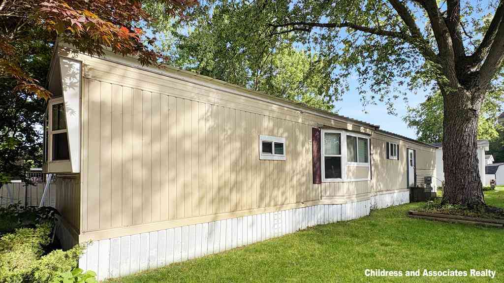 Homes For Sale - 360 N Sword Street Sw SW<br/> Grand Rapids, MI 49548