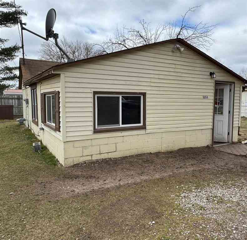 Homes For Sale - 1253 Denton Creek Road <br/> Beaverton, MI 48612