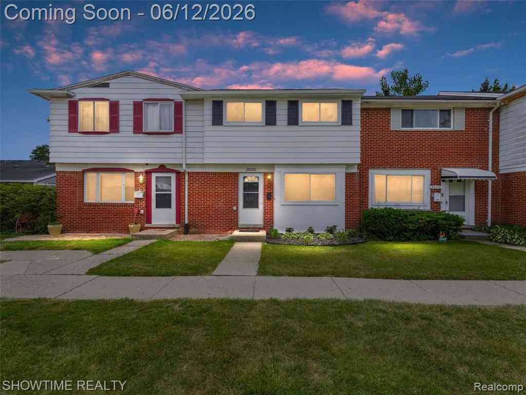Condo For Sale - 20120 Brian Court <br/> Clinton Township, MI 48035