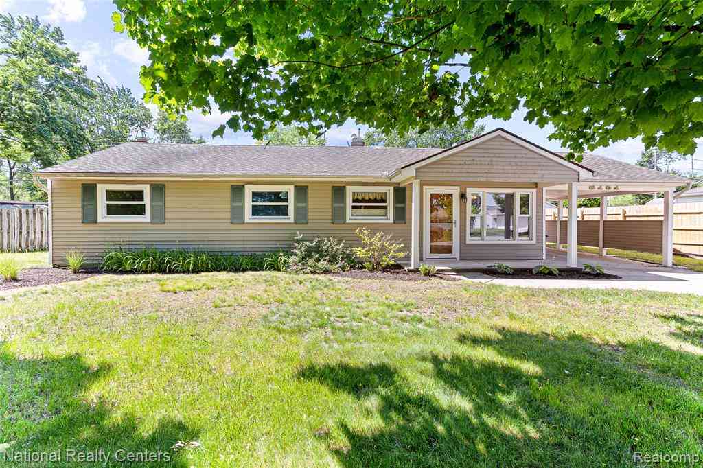Homes For Sale - 5191 Lynsue Lane <br/> Oakland County, Waterford, MI 48327