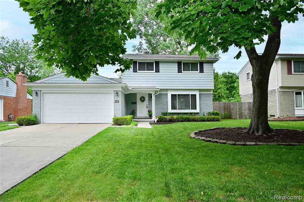 Homes For Sale - 29981 Rock Creek Drive <br/> Southfield, MI 48076
