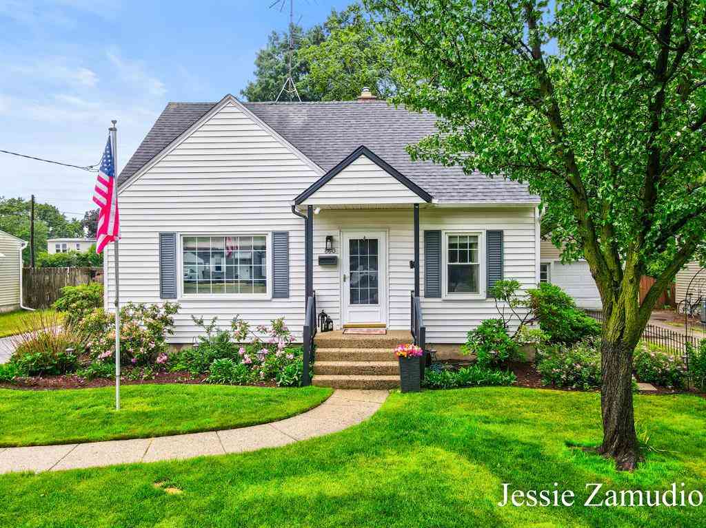 Homes For Sale - 860 40th Street Sw SW<br/> Wyoming, MI 49509