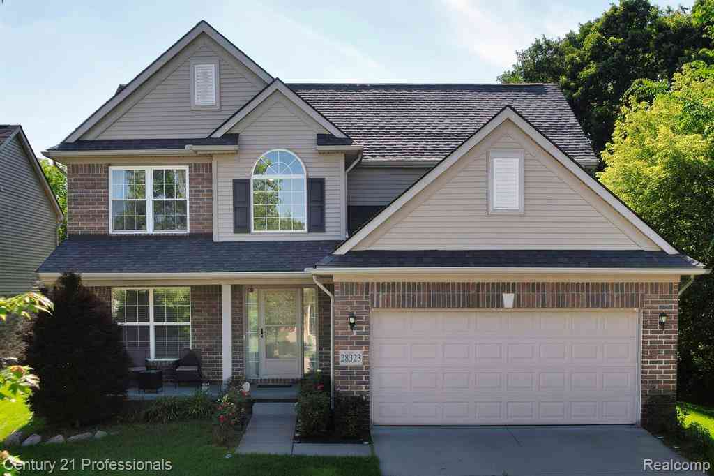 Homes For Rent - 28323 Oakmonte Circle <br/> New Hudson, MI 48165