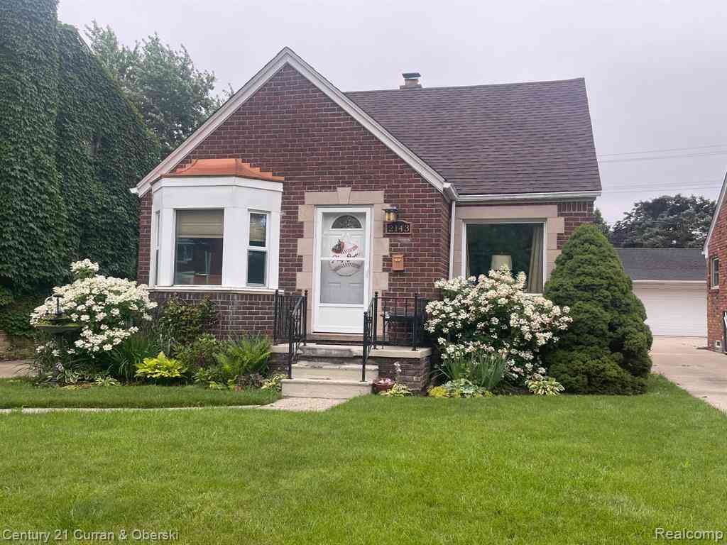 Homes For Rent - 2143 Lancaster Street <br/> Grosse Pointe Woods, MI 48236