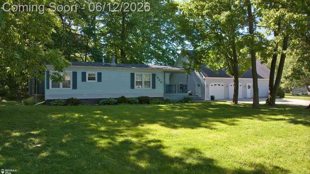Homes For Sale - 1926 New Rochelle Drive <br/> Lapeer, MI 48446