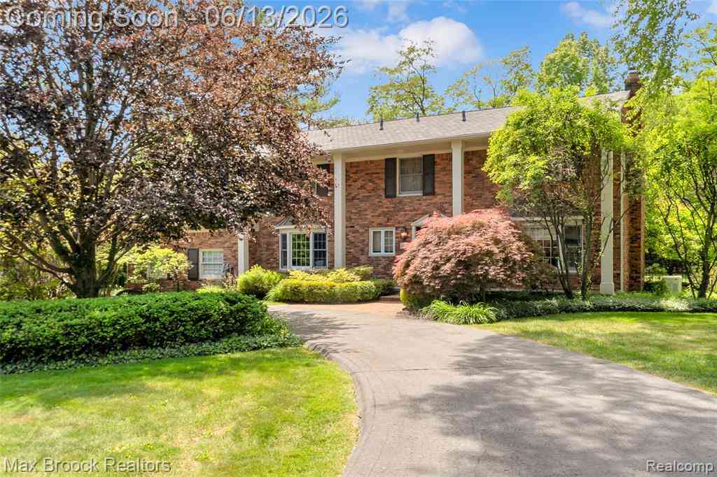 Homes For Sale - 2620 Wendover Road <br/> Bloomfield Hills, MI 48302