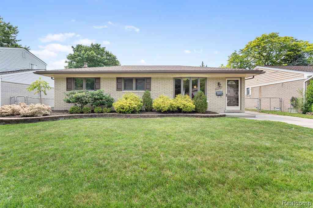 Homes For Sale - 10330 Westlake Street <br/> Taylor, MI 48180
