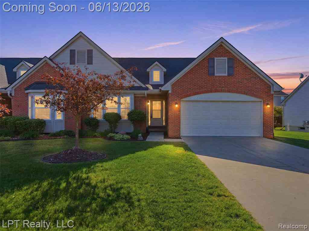 Condo For Sale - 7035 Iris Court <br/> Grand Blanc, MI 48439
