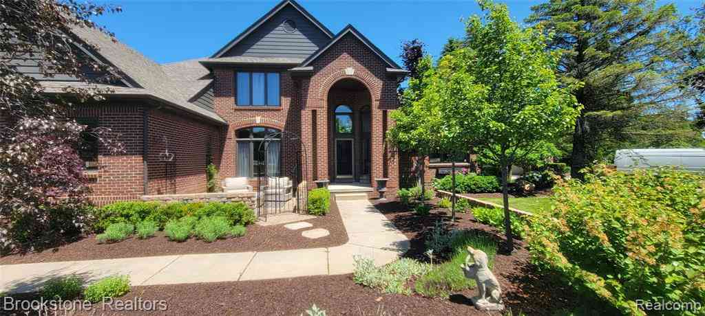 Homes For Sale - 1270 Gleneagles  <br/> Highland, MI 48357