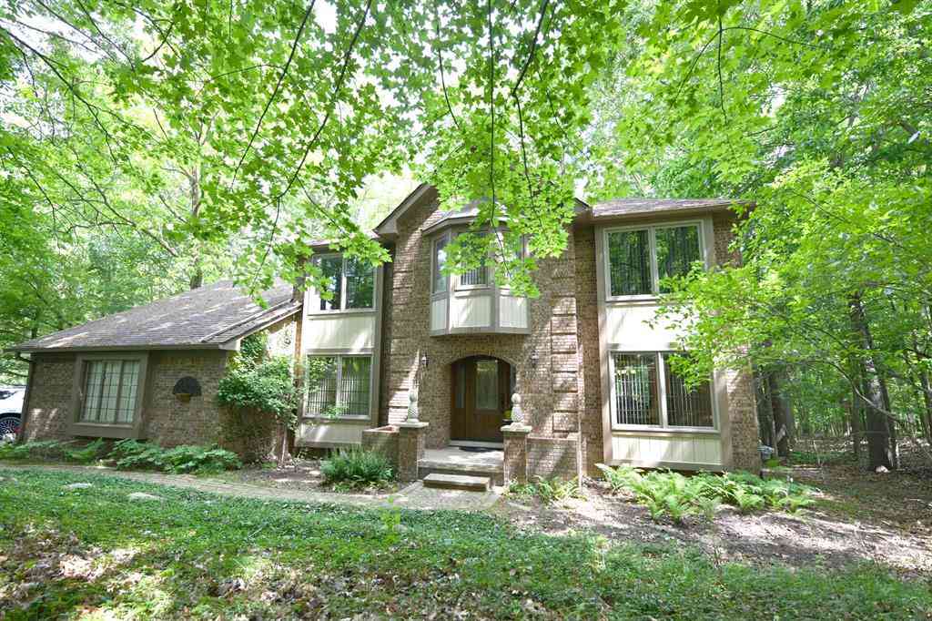 Homes For Sale - 11343 Cloverlawn Drive <br/> Brighton, MI 48114