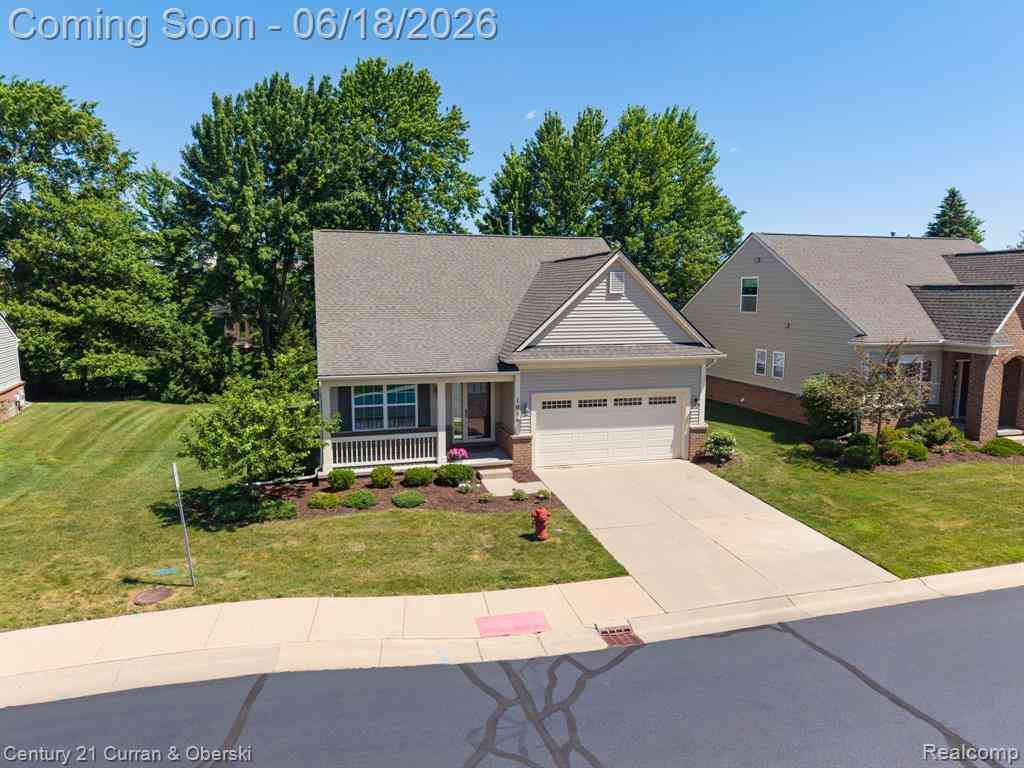Condo For Sale - 1086 Paddock Drive <br/> South Lyon, MI 48178