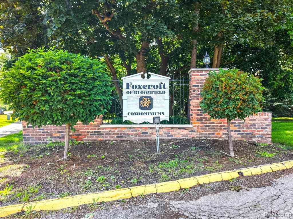Condo For Sale - 1250 Trailwood Path <br/> Bloomfield Hills, MI 48301