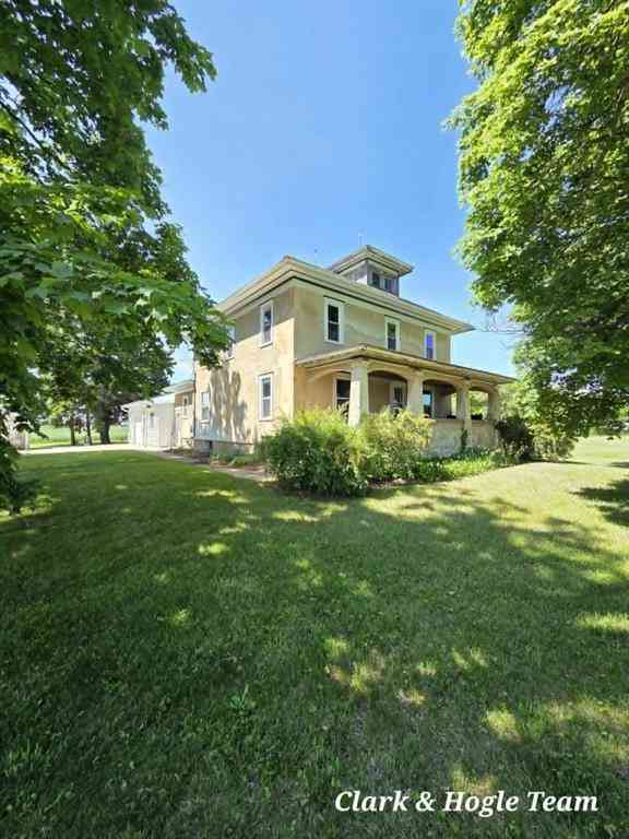 Homes For Sale - 14675 W Hanses Road <br/> Clinton County, Westphalia, MI 48894