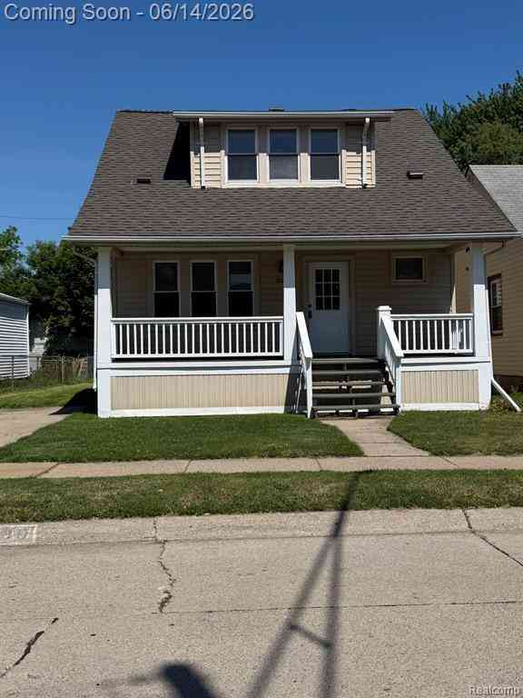 Homes For Sale - 27390 Elmhurst Street <br/> Macomb County, Roseville, MI 48066