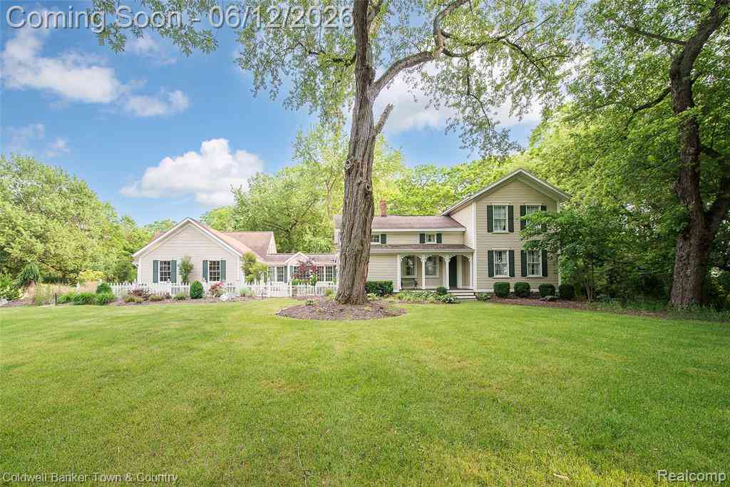 Homes For Sale - 10196 Faussett Road <br/> Fenton, MI 48430