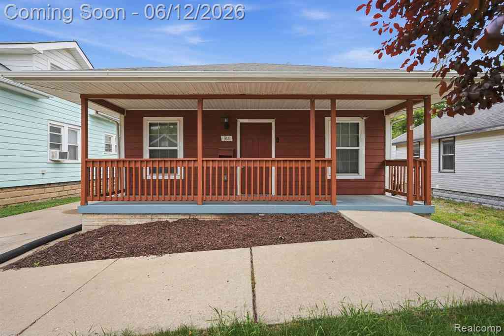 Homes For Sale - 311 Ferry Avenue <br/> Pontiac, MI 48341