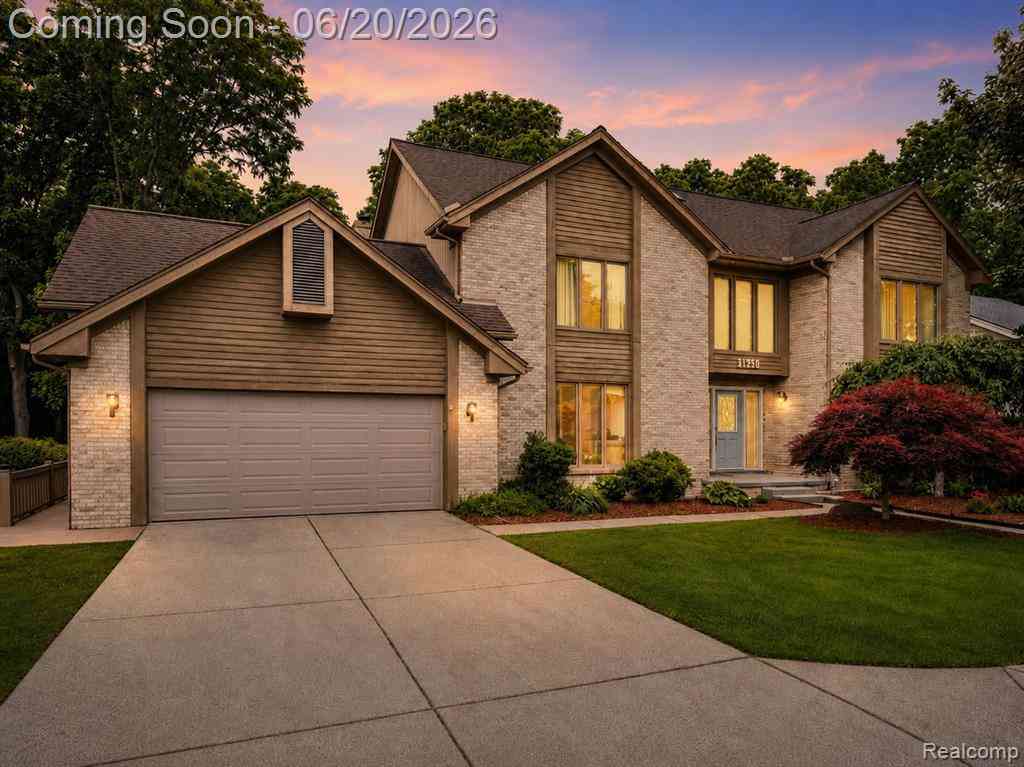 Homes For Sale - 31250 Westwood Road <br/> Farmington Hills, MI 48331