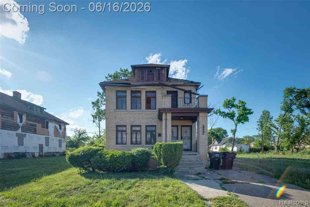 Homes For Sale - 2488 W Buena Vista Street <br/> Detroit, MI 48238