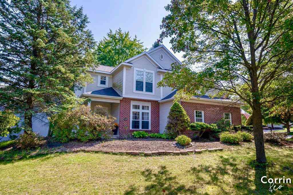 Homes For Sale - 5360 Maple Hill Avenue <br/> Ada, MI 49301