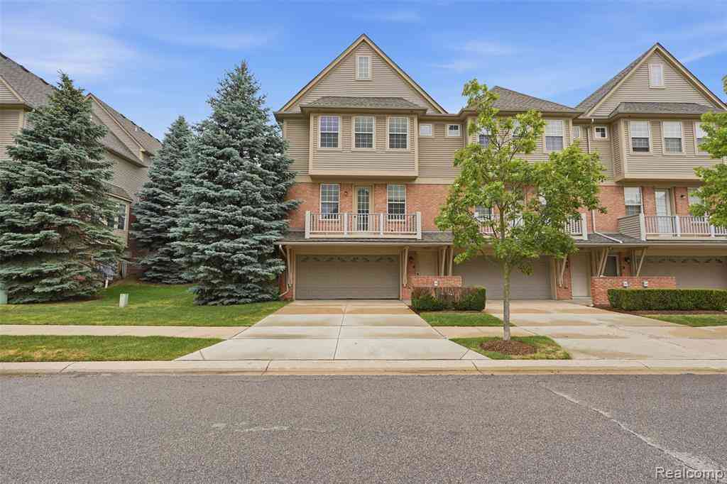 Condo For Sale - 56669 Sunset Drive  #177<br/> Shelby Twp, MI 48316