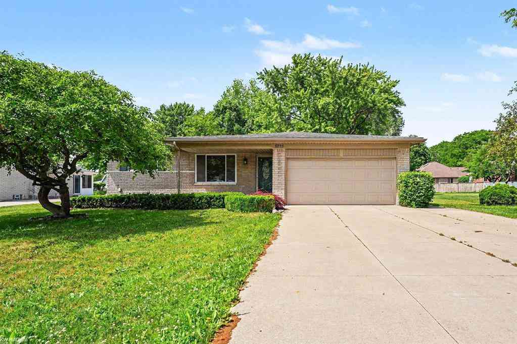 Homes For Sale - 5233 Plymouth Street <br/> Sterling Heights, MI 48310