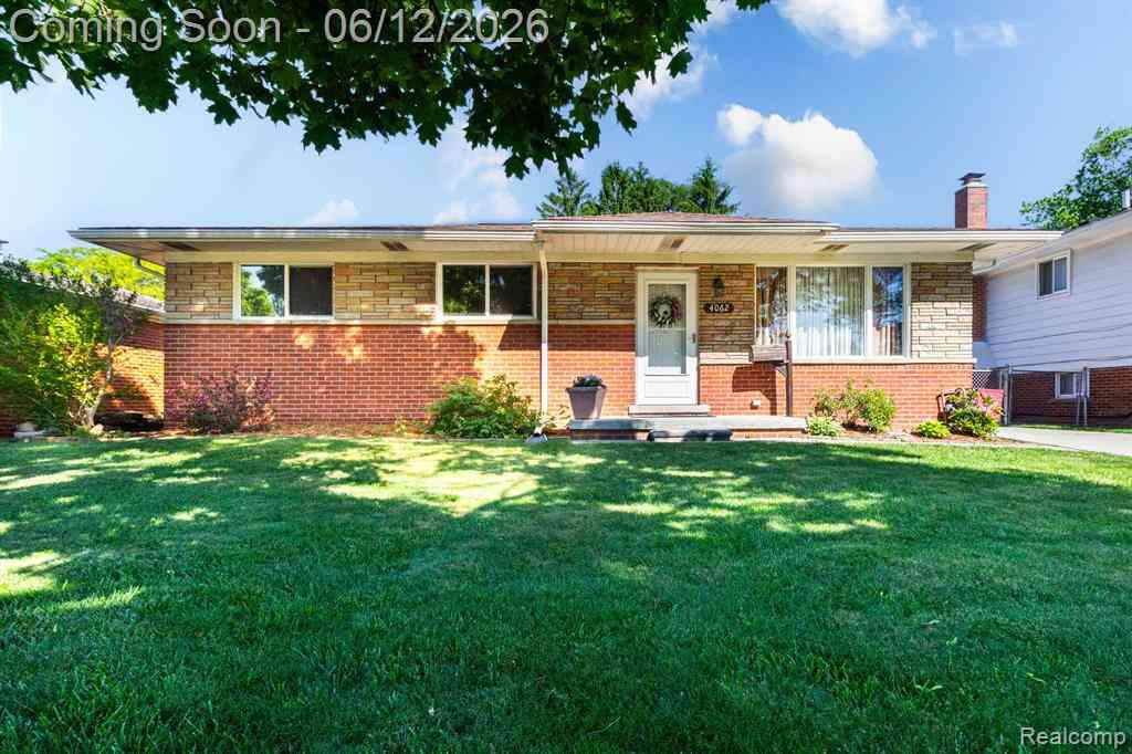 Homes For Sale - 4062 Lexington Drive <br/> Wayne County, Trenton, MI 48183