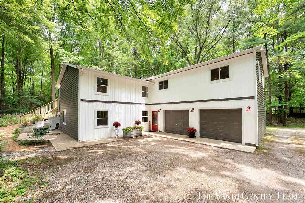 Homes For Sale - 16393 Taft Street <br/> Spring Lake, MI 49456