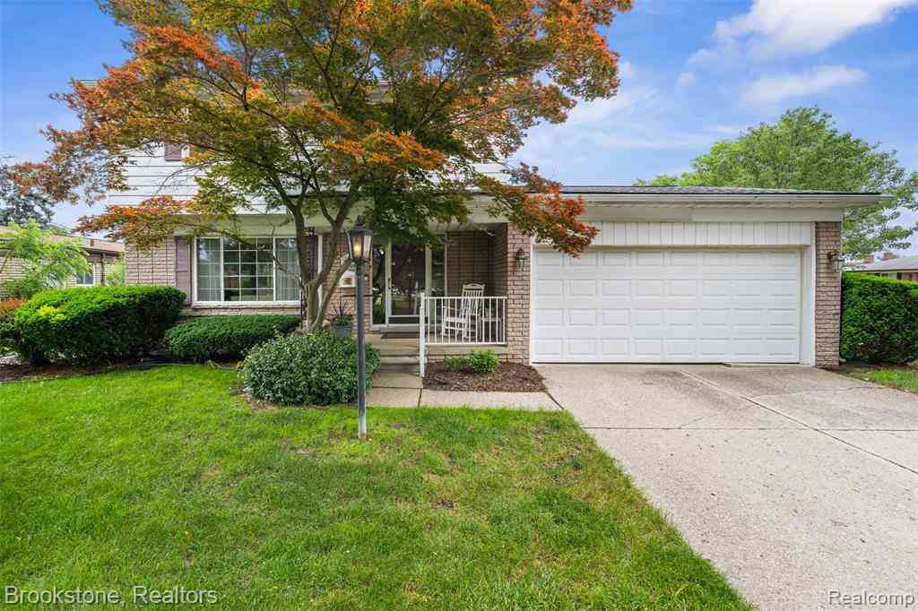 Homes For Sale - 2002 Hempstead Drive <br/> Troy, MI 48083