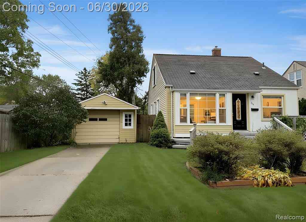 Homes For Rent - 318 Devillen Avenue <br/> Royal Oak, MI 48073