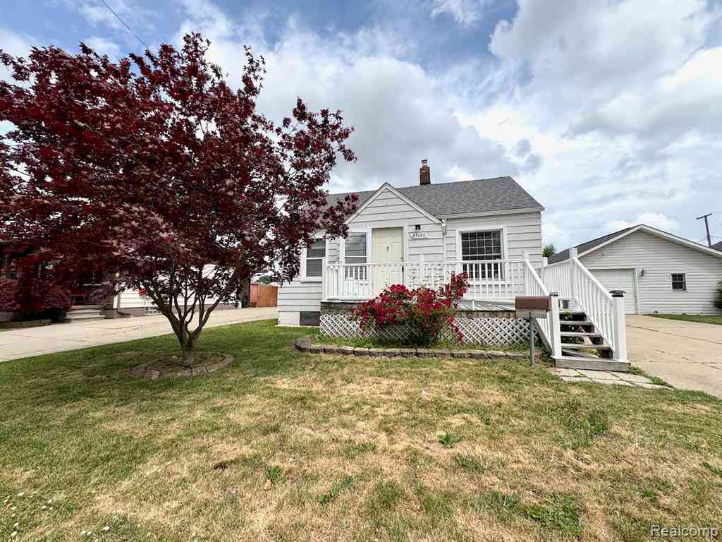 Homes For Sale - 25680 Send Street <br/> Roseville, MI 48066